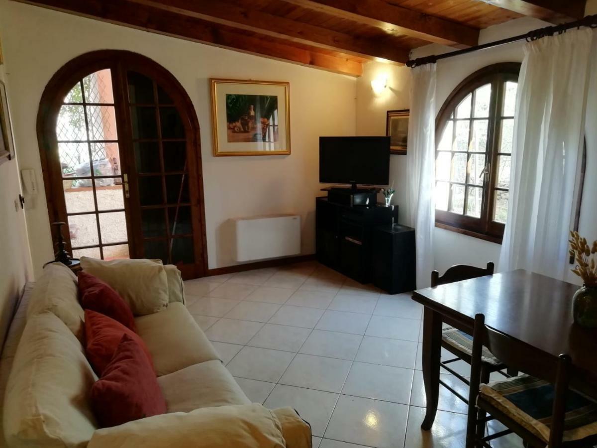 villa Paddeu Sassari Exteriör bild